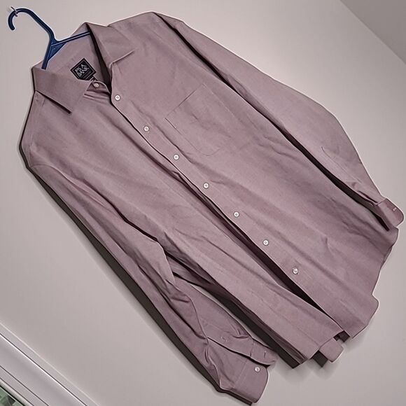 Jos. A. Bank Other - Jo's. A. BANK tailored fit 17-35 100% cotton button front collared shirt